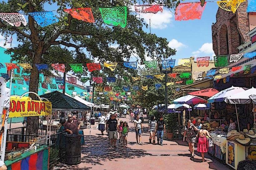 Market Square (El Mercado)