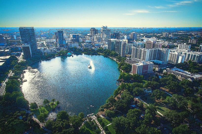 Lake Eola Park