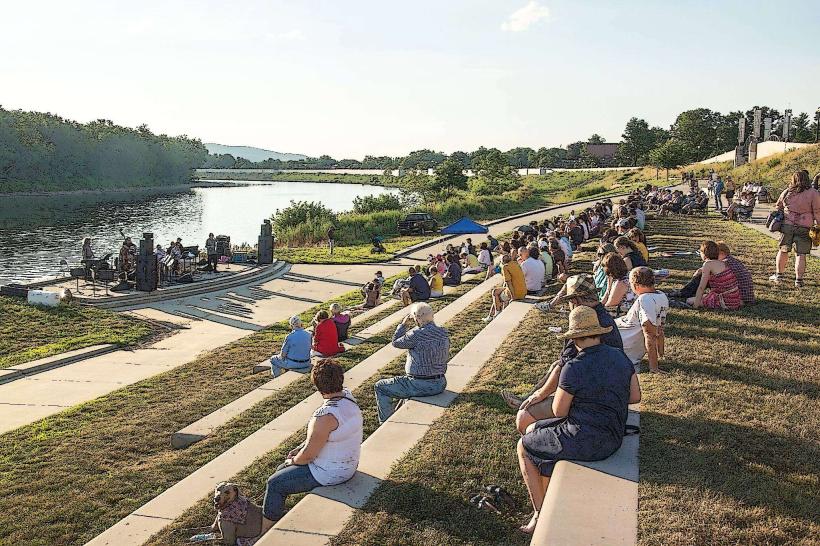 River Common Park