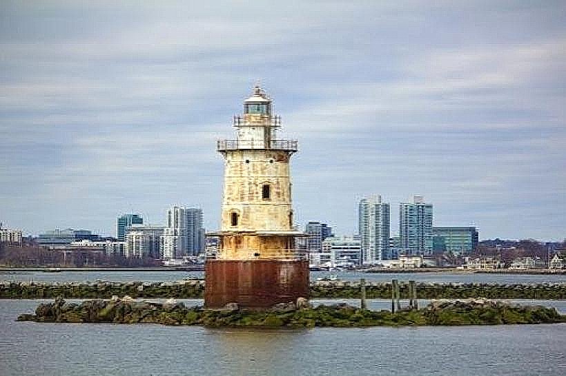 Stamford Harbor Lighthouse