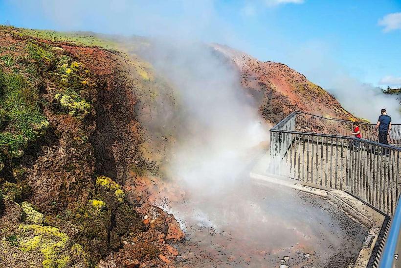 Deildartunguhver Hot Spring