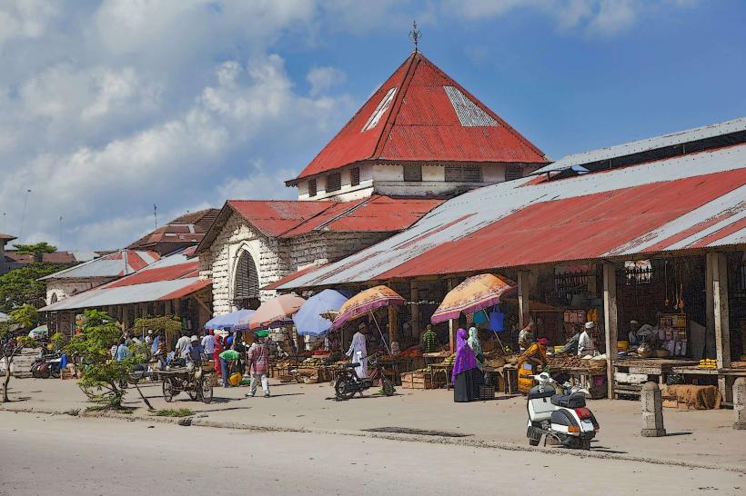 Darajani Market Сърцето на местната търговия на Занзибар Darajani Market