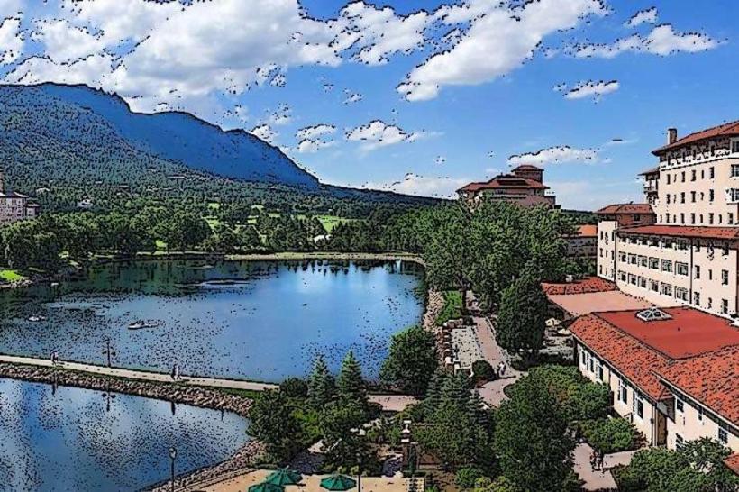 Broadmoor Hotel Grounds