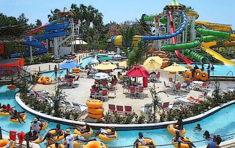 Kool Runnings Water Park е популярен воден парк разположен в