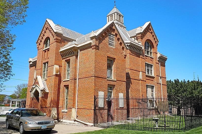 Squirrel Cage Jail