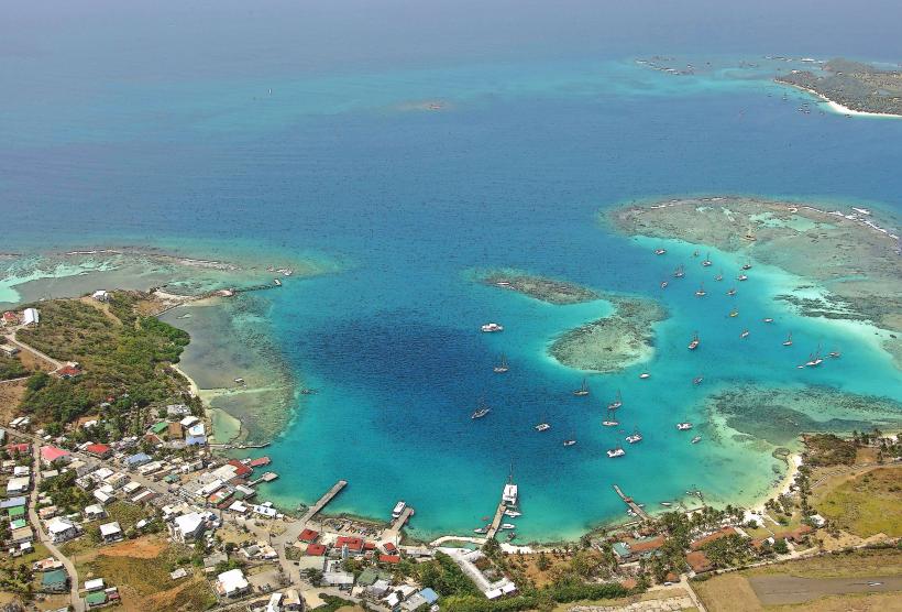 пристанище Клифтън Union Island Saint Vincent and the Grenadines Clifton