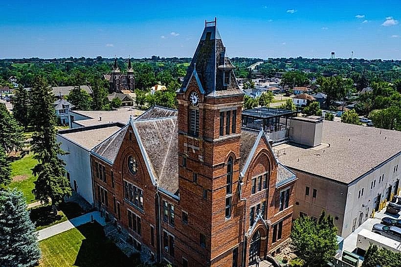 Stutsman County Courthouse