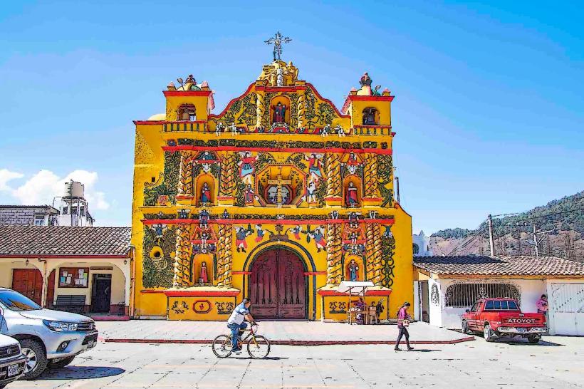 Iglesia de San Andrés Xecul