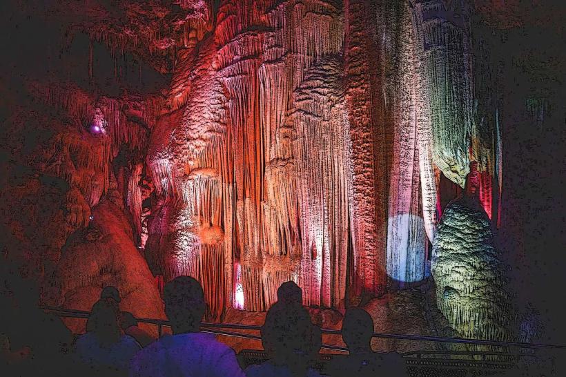 Meramec Caverns
