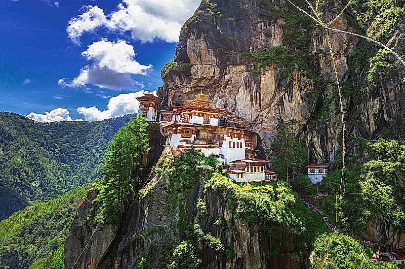 Paro Taktsang (Tiger's Nest Monastery)