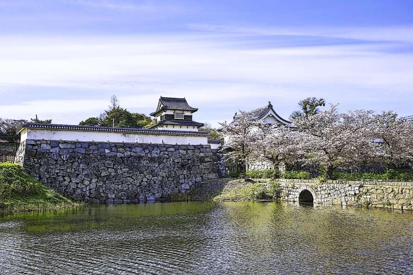 замъкът Фукуока руини 福岡城跡 Fukuoka jō ato са останките на