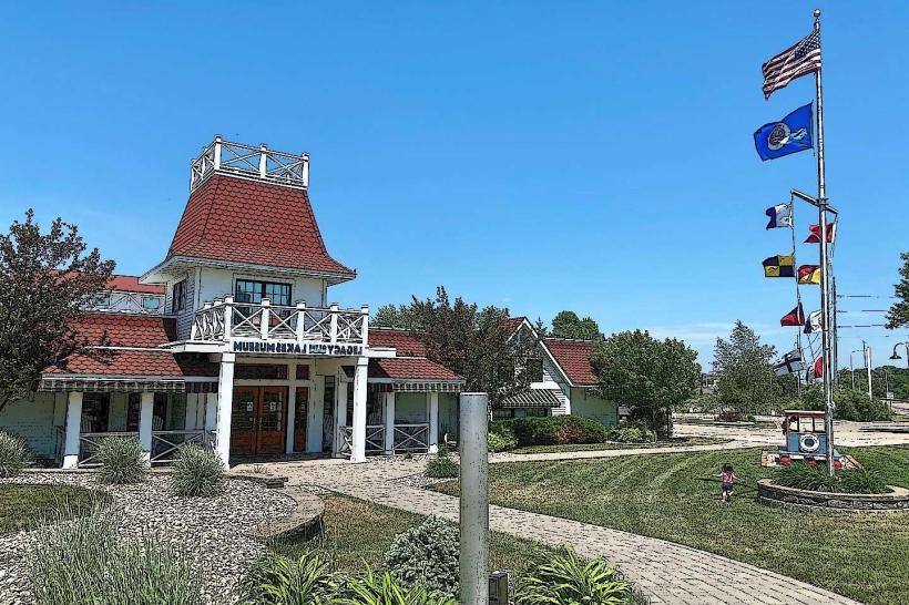 Legacy of the Lakes Museum