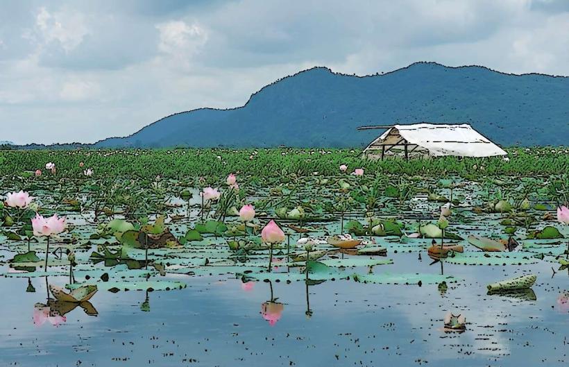 Kamping Puoy Lake