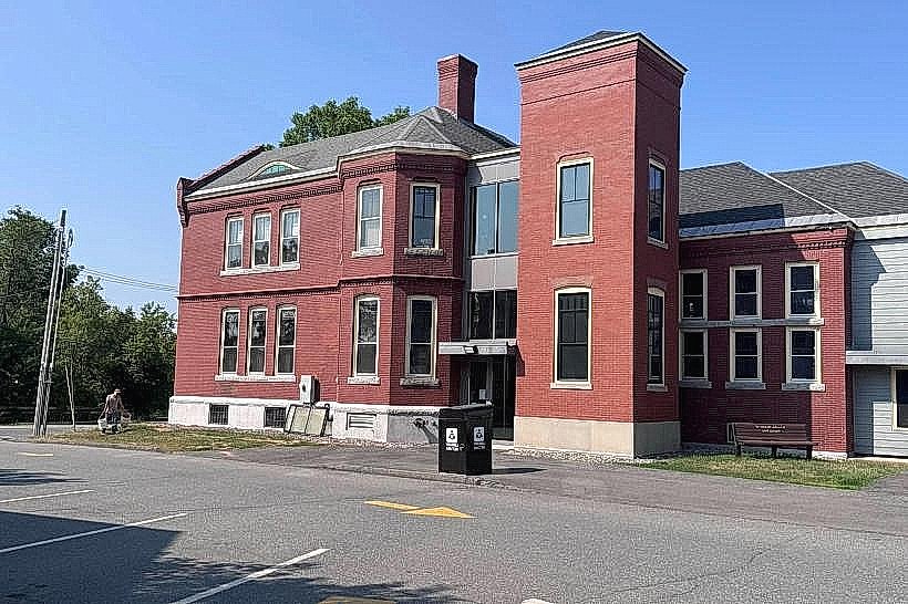 Skowhegan Public Library