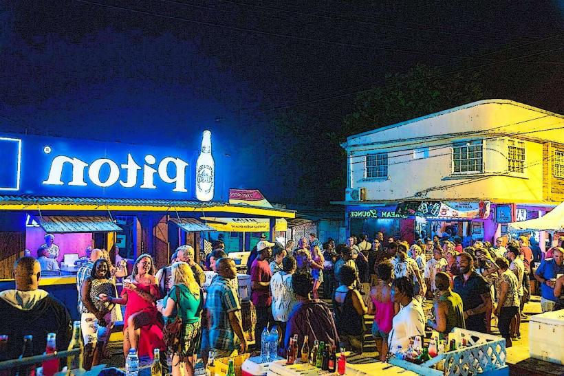 Gros Islet Friday Night Street Party Крайното преживяване на нощен