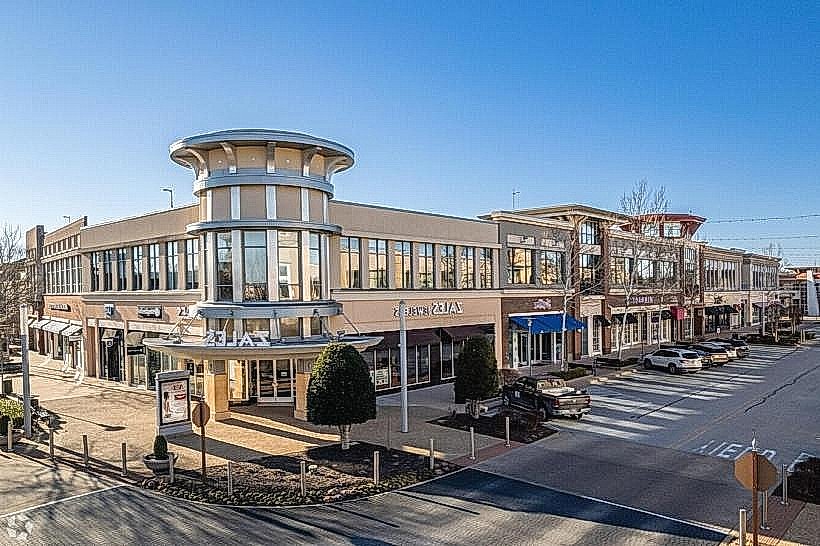 Pinnacle Hills Promenade