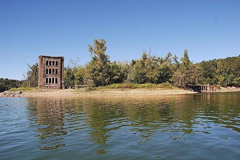 Monte Ne Ruins