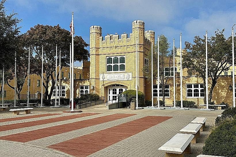 Roswell Little Theatre