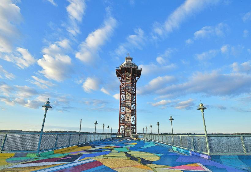 Bicentennial Tower