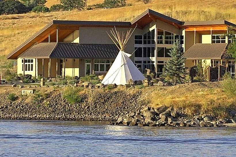 Lewis and Clark Discovery Center