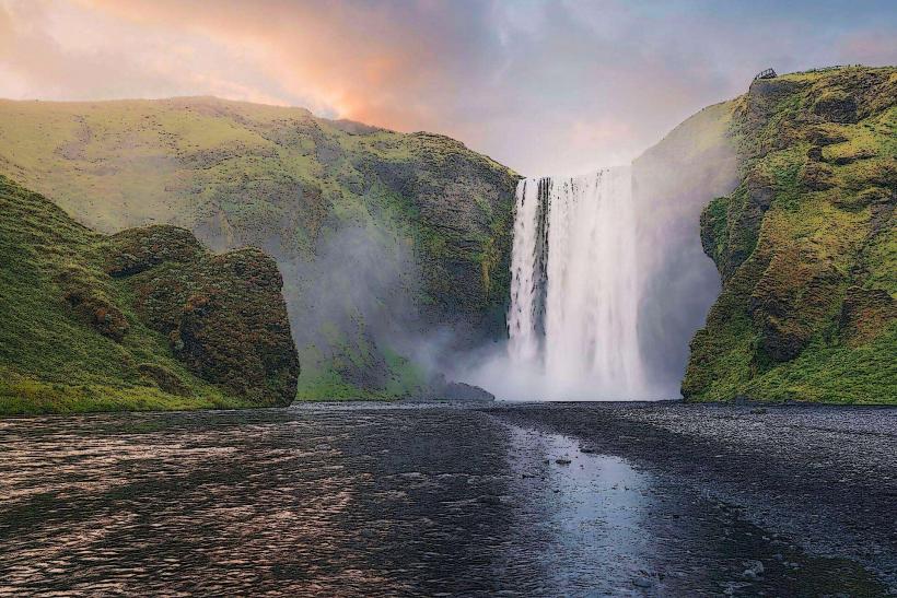 Водопадът Skogafoss