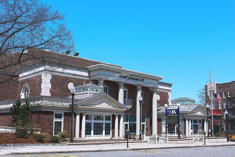 Mayo Performing Arts Center