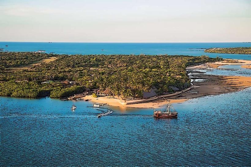 Manda Island