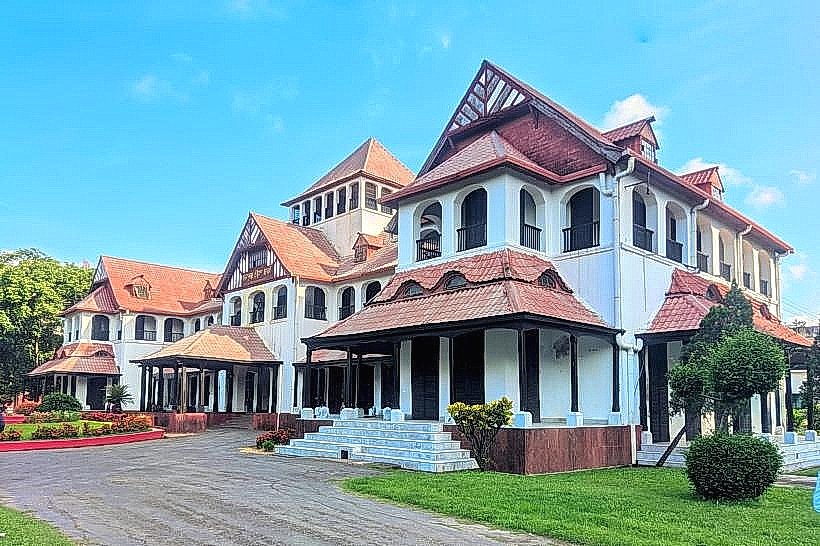Chittagong Circuit House