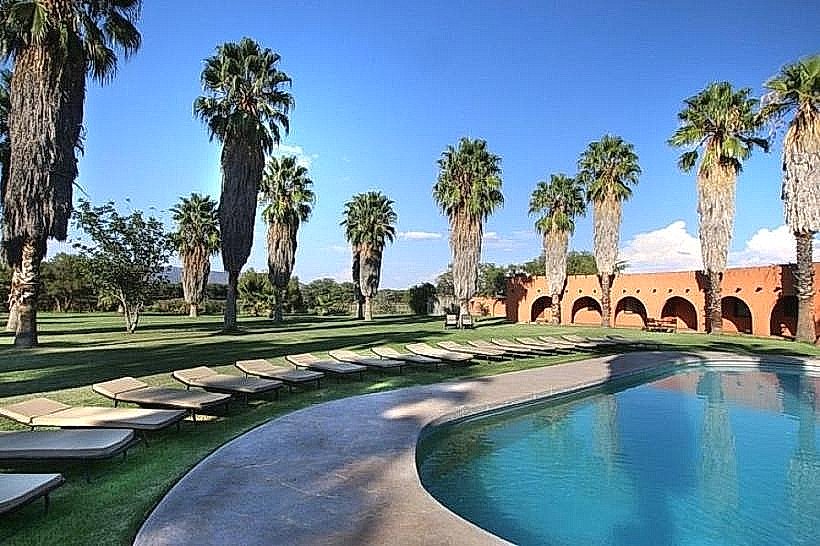 Mount Etjo Safari Lodge