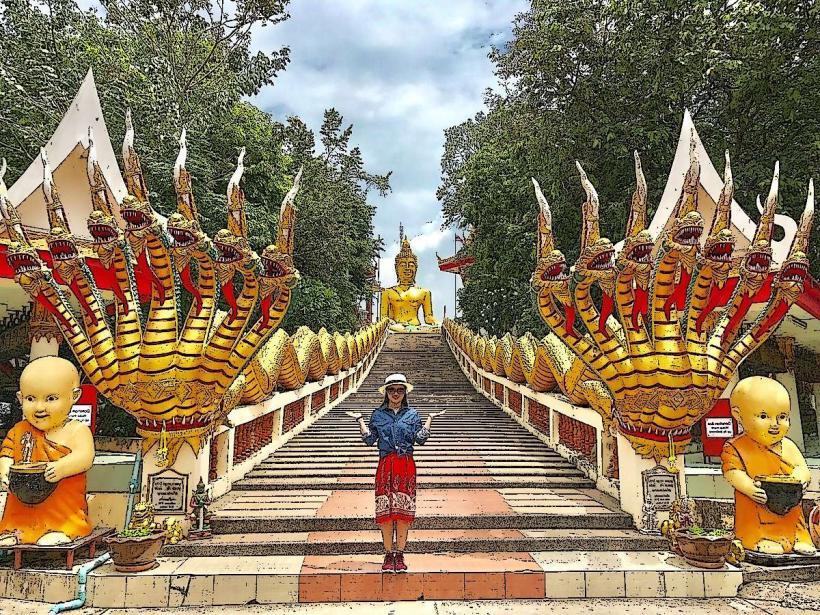 Wat Phra Yai (Большой холм Будды)