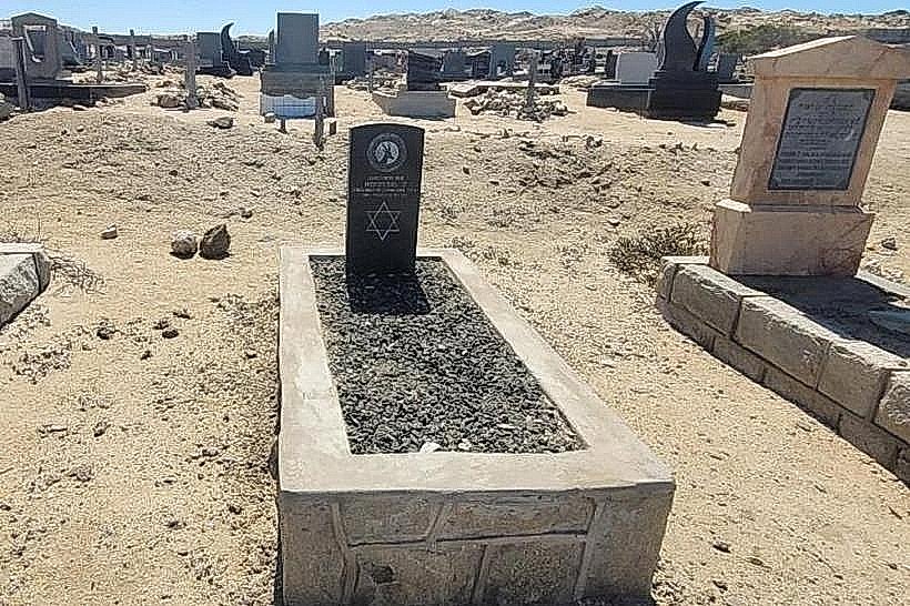 Commonwealth War Graves