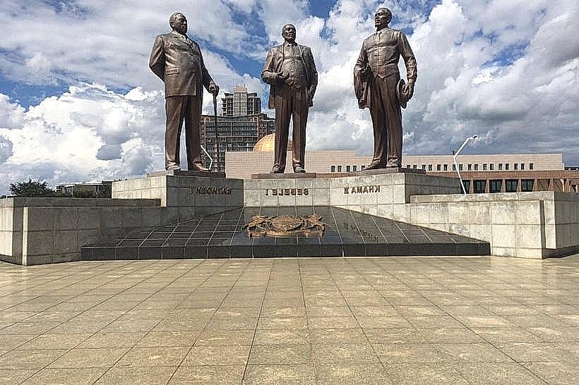 Three Dikgosi Monument