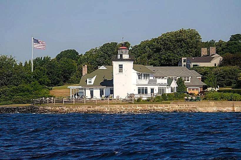 Nayatt Point Lighthouse
