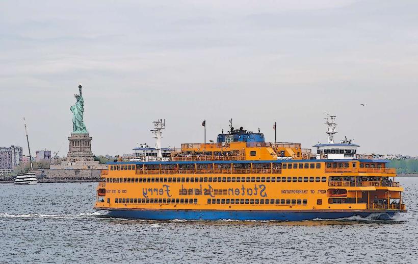 фериботът на Staten Island е една от най емблематичните и