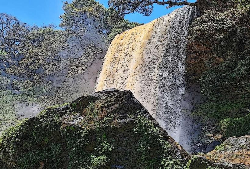 Koromosho Falls