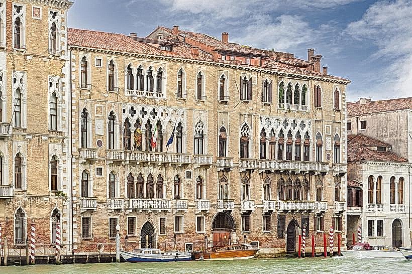 Palazzo Giustinian