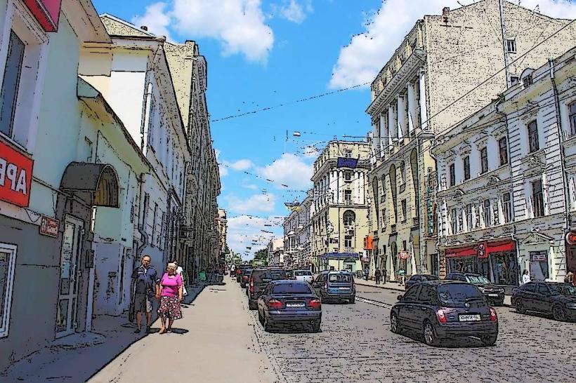 улица Sumska е основната централна улица и една от най