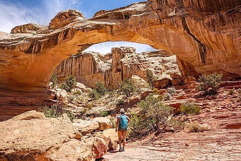 Hickman Bridge Trail