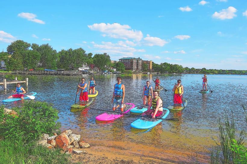 Oconomowoc Lake