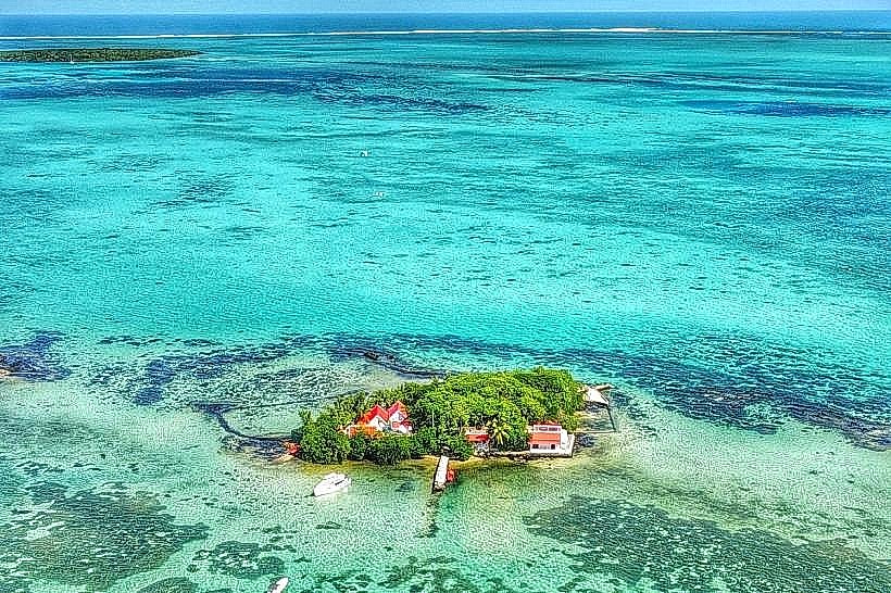 Mouchoir Rouge Islet