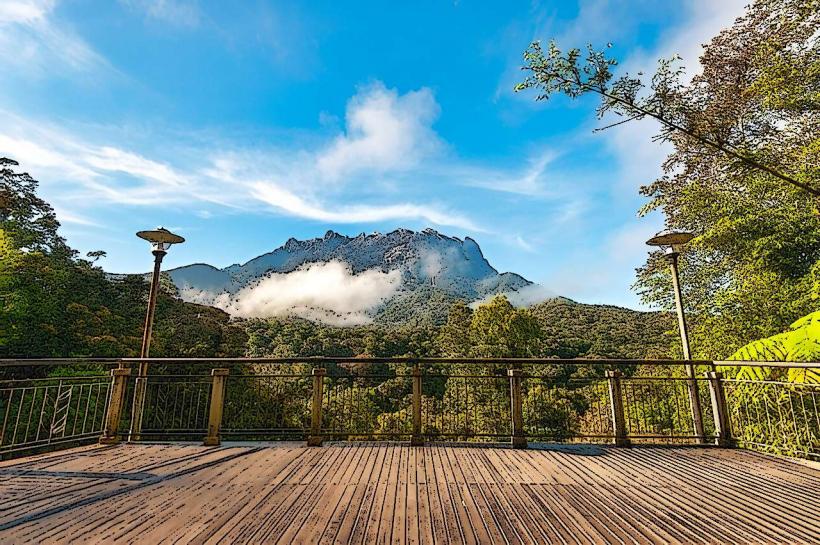 Kinabalu Park е обект на световното наследство на ЮНЕСКО разположен