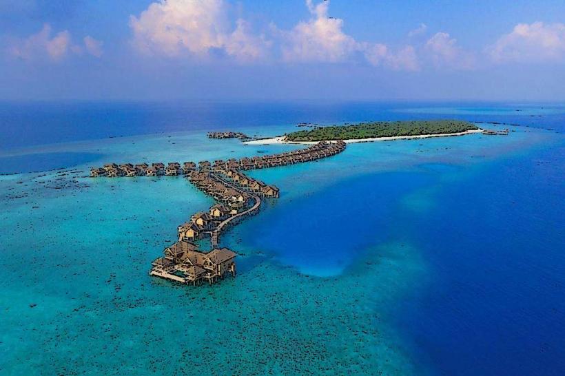 Vakkaru Maldives Resort