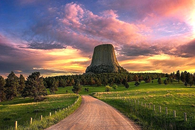 Devils Tower National Monument