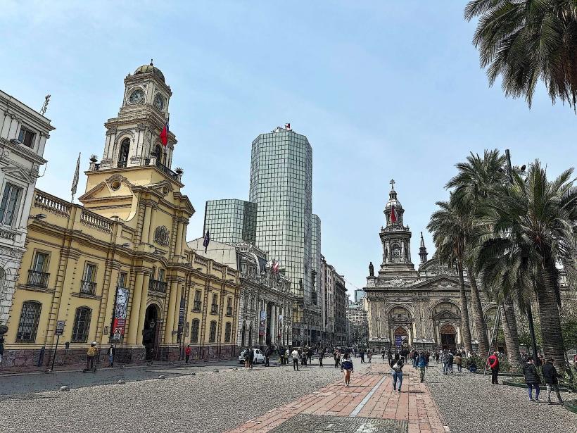 plaza de armas е главният квадрат от Сантяго столицата на