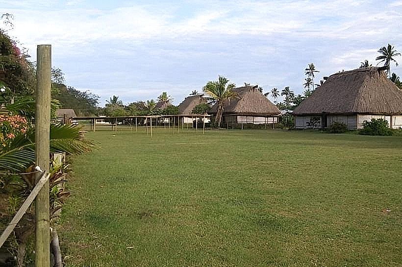 Vatukarasa Village