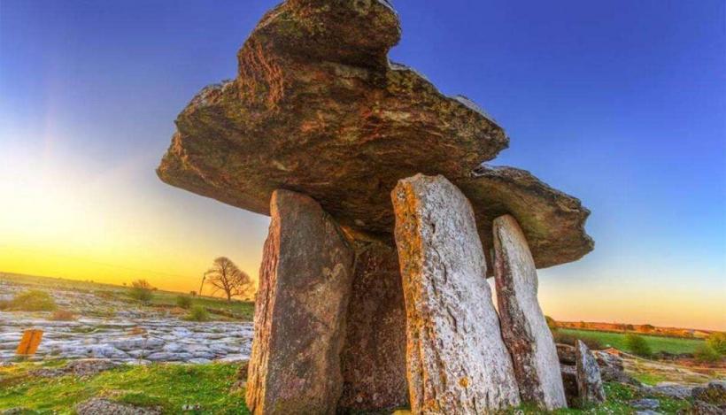 Poulnabrone Dolmen