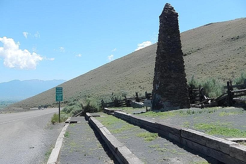 Oregon Trail Monument