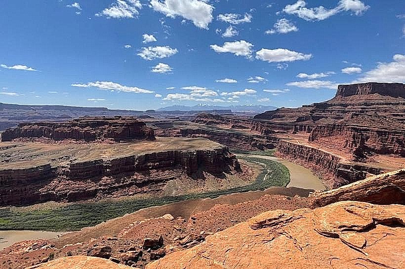 Goosenecks Overlook