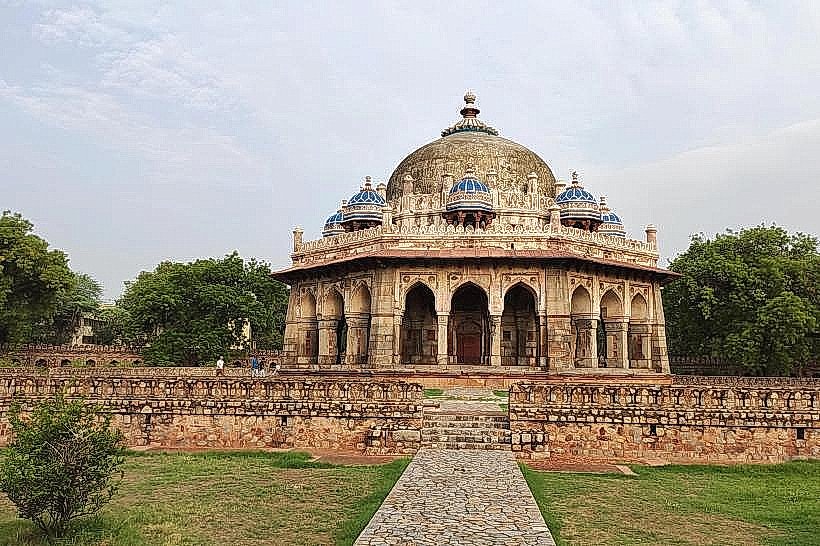 Isa Khan’s Tomb