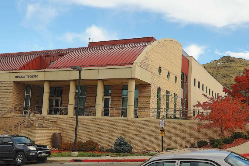 Mines Museum of Earth Science